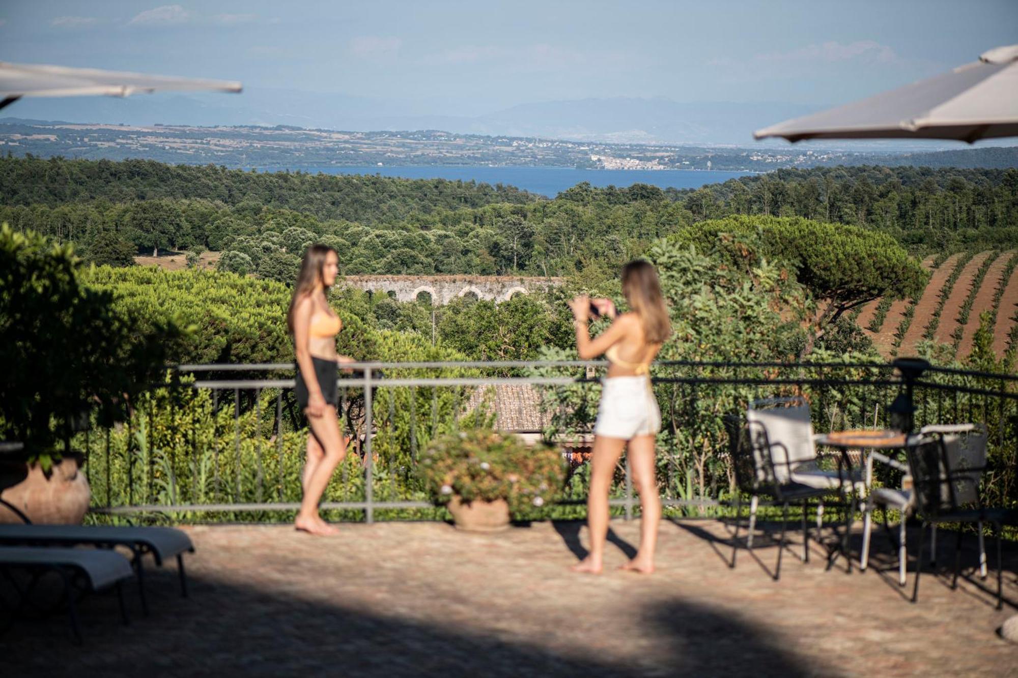 Villa Clodia Relais Manziana Екстериор снимка